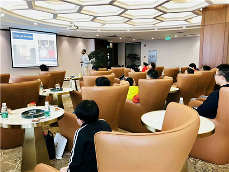 喜報|永銘貴賓孩子太牛，一場美國知名中學直招會豪發(fā)10份offer