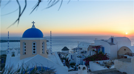 圣托里尼的窗外